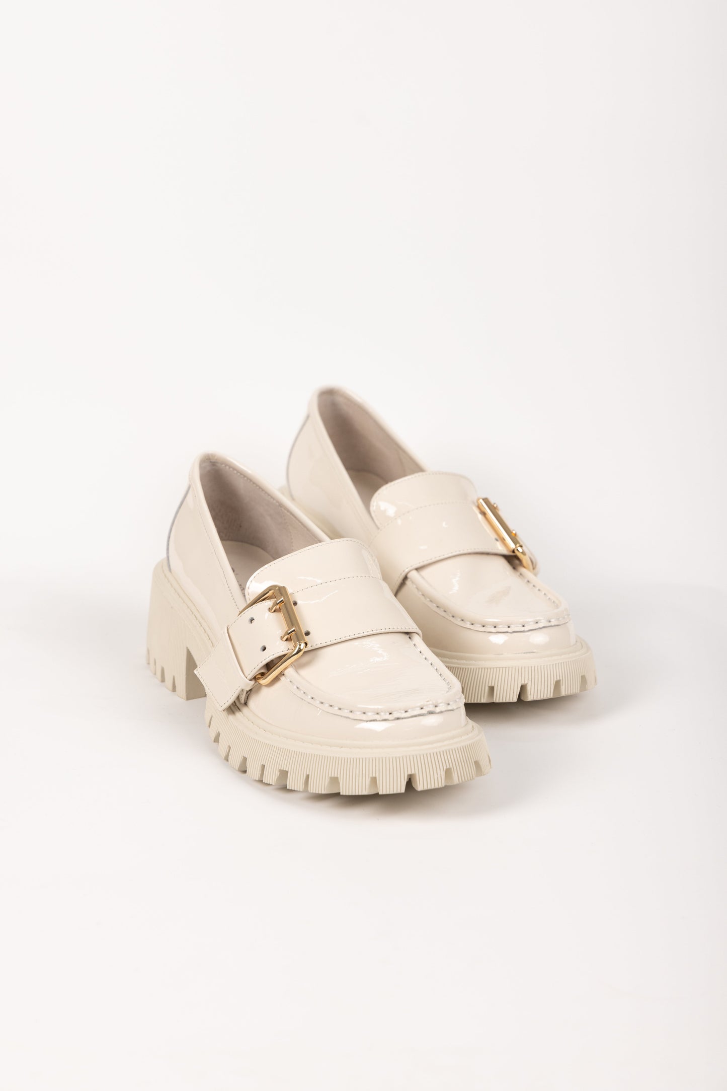 QUAZE LOAFER IVORY PATENT LEATHER