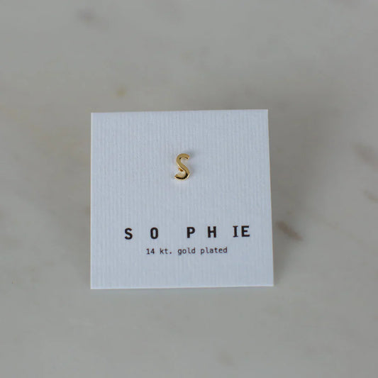 LITTLE LETTER SINGLE STUD - GOLD